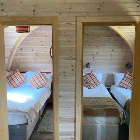 Rabbit Glamping Pod School House Farm Hotel Leighton  Exterior foto